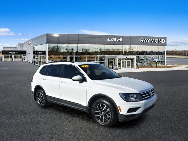 Used 2021 Volkswagen Tiguan SE FWD image 1