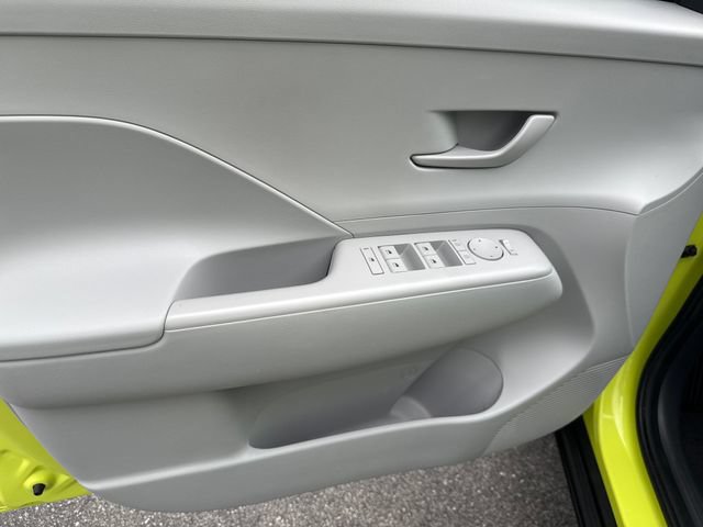 Used 2024 Hyundai Kona SEL AWD/4WD image 9