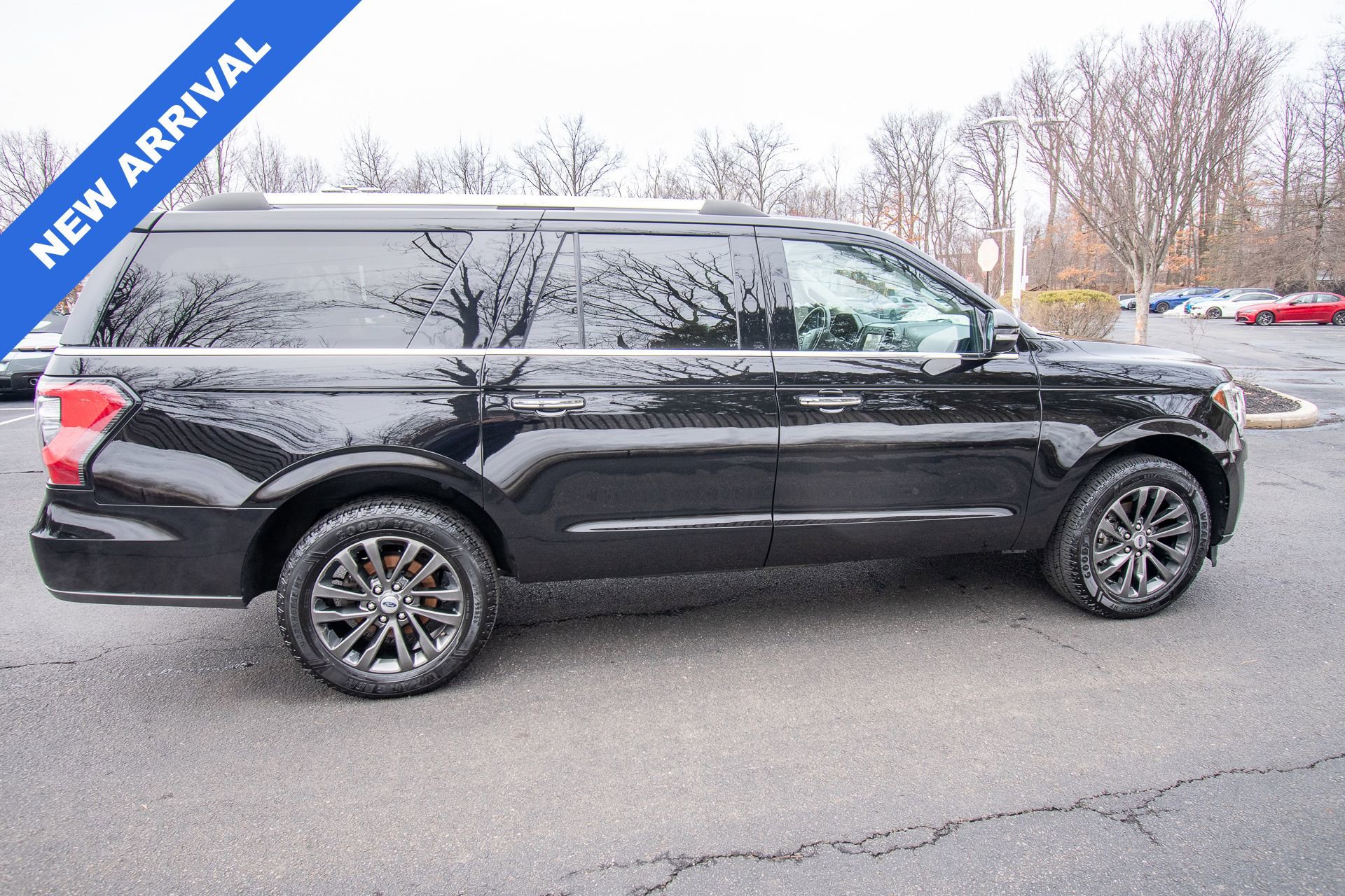 Used 2020 Ford Expedition Max Limited w/ Equipment Group 301A image 7