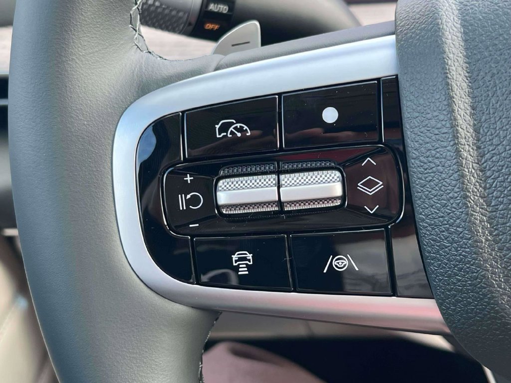 New 2027 Genesis GV80 2.5T Prestige AWD/4WD image 19