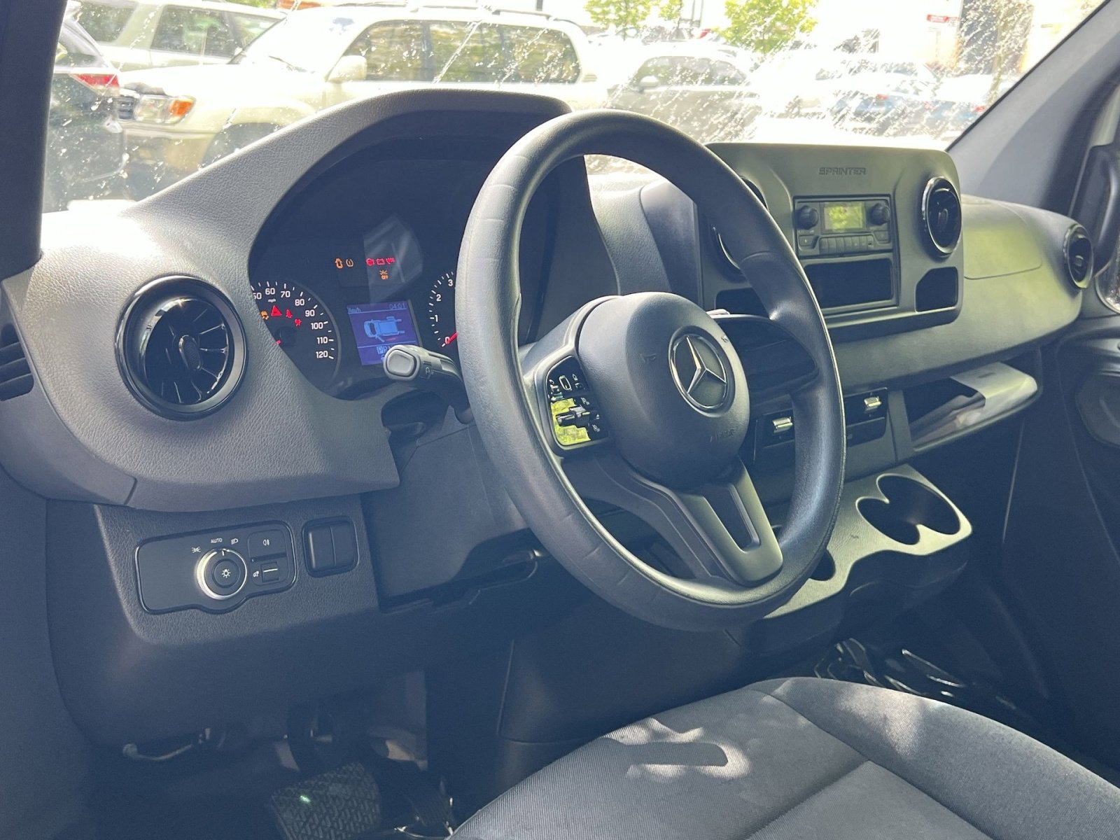 Used 2023 Mercedes-Benz Sprinter 2500 image 14