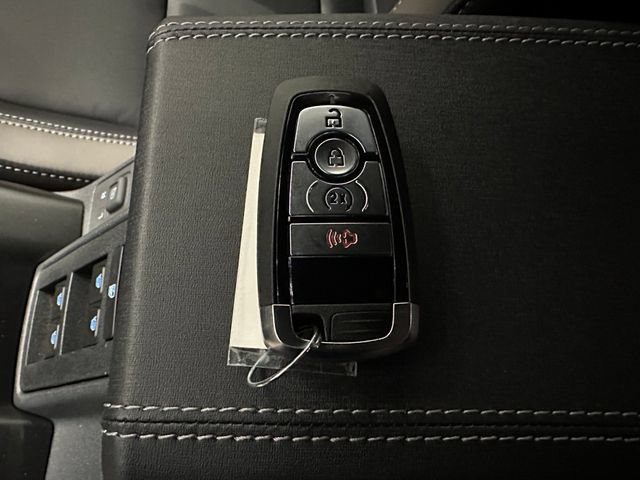 New 2026 Ford Bronco Outer Banks w/ Sasquatch Package AWD/4WD image 16