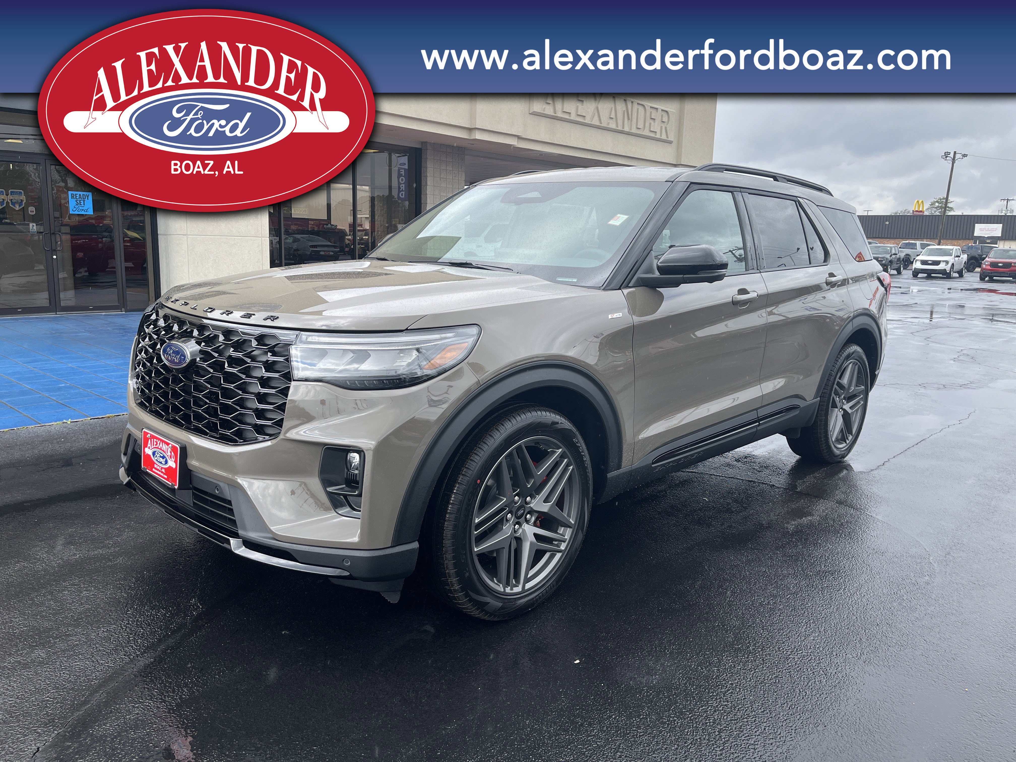 New 2026 Ford Explorer ST-Line w/ ST-Line Street Pack