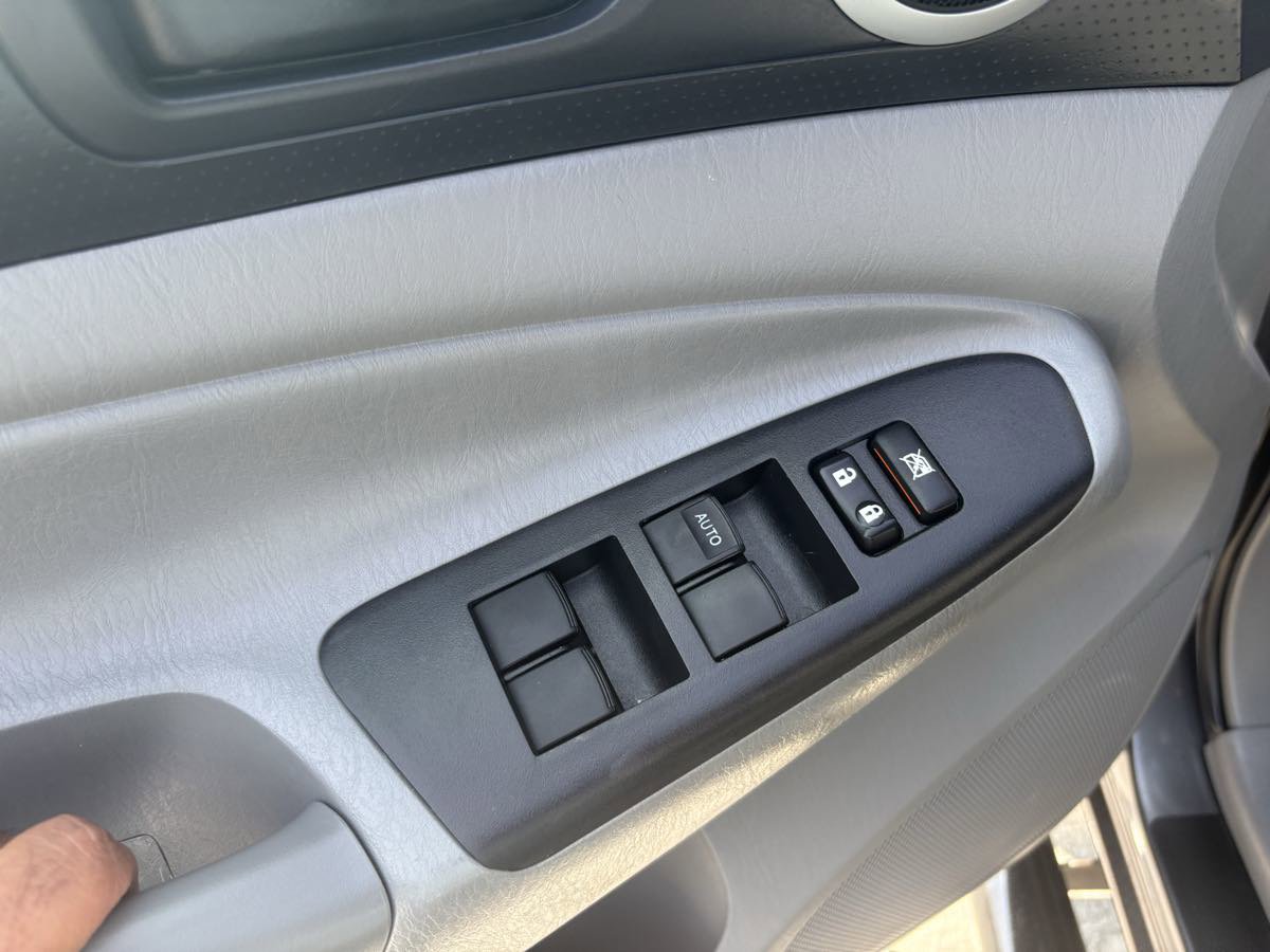 Used 2014 Toyota Tacoma PreRunner image 27