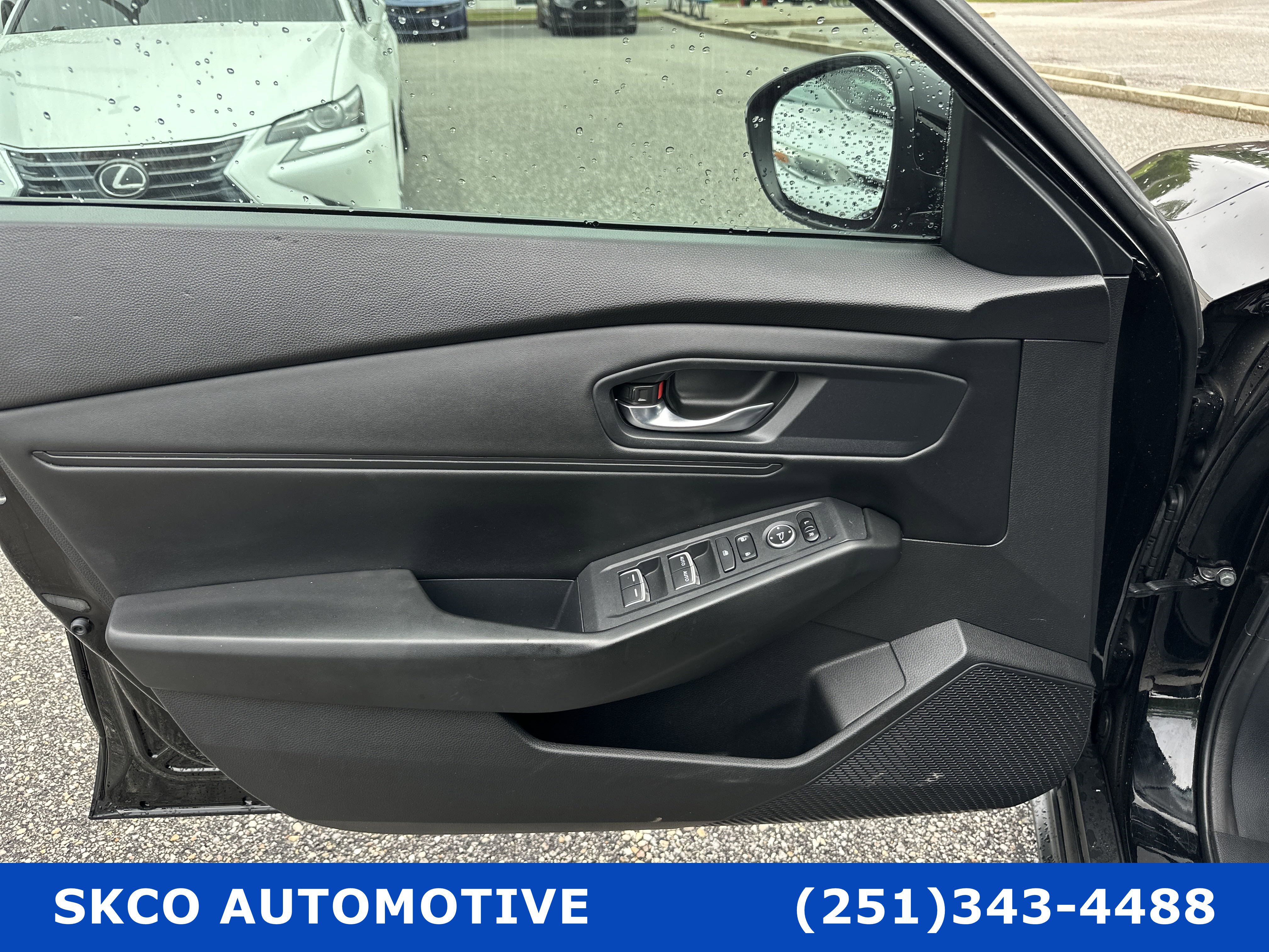 Used 2023 Honda Accord EX image 12