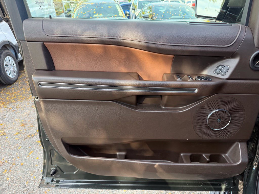 Used 2023 Ford Expedition Max King Ranch AWD/4WD image 26