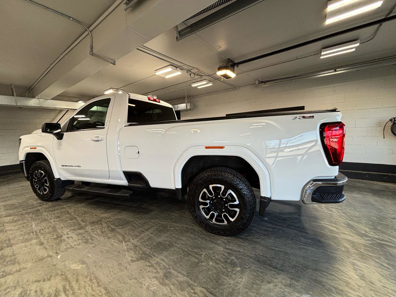 Used 2020 GMC Sierra 2500 SLE w/ SLE Convenience Package AWD/4WD image 8