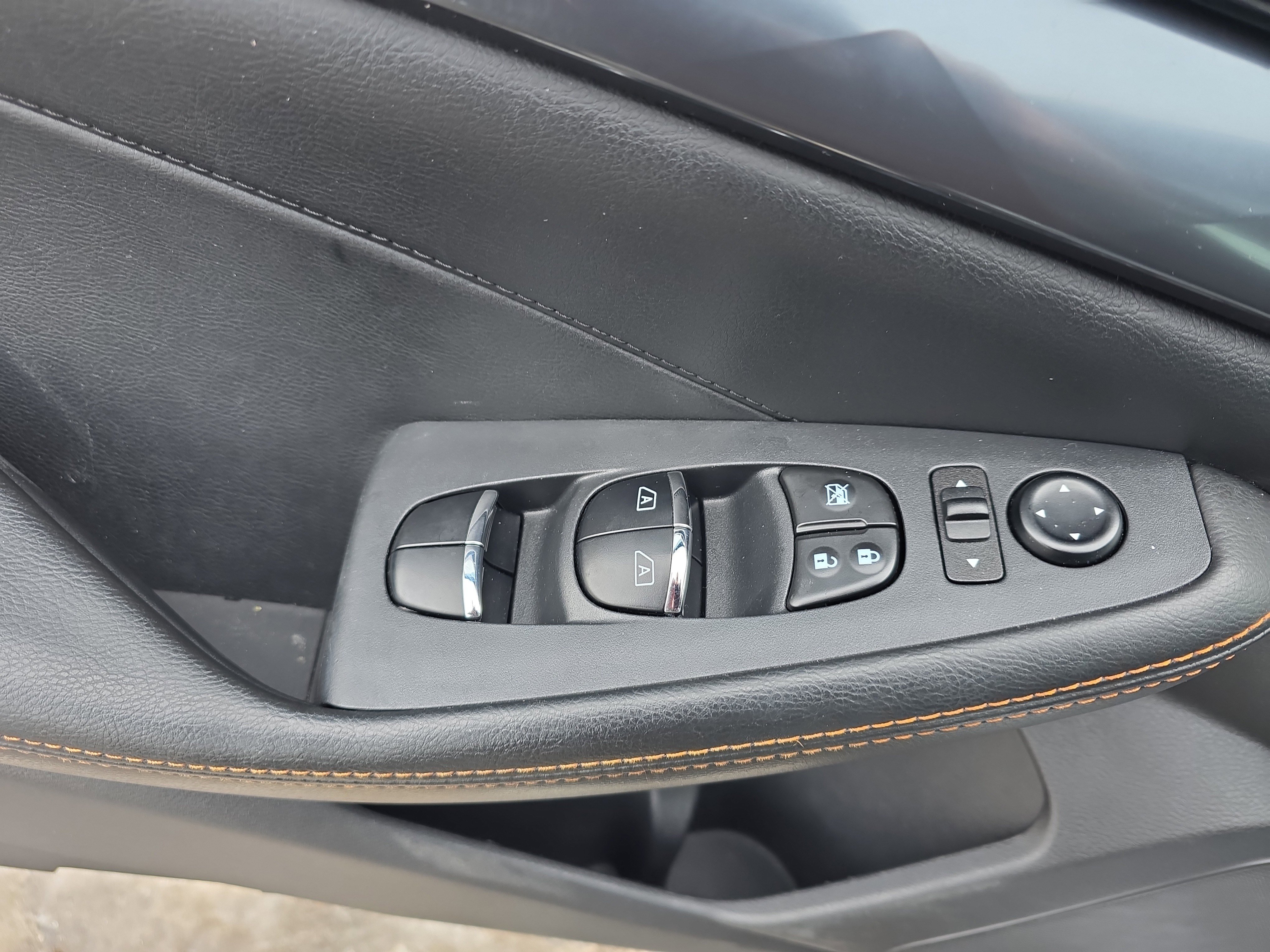 Used 2020 Nissan Maxima SR w/ Sport Mat Group image 17