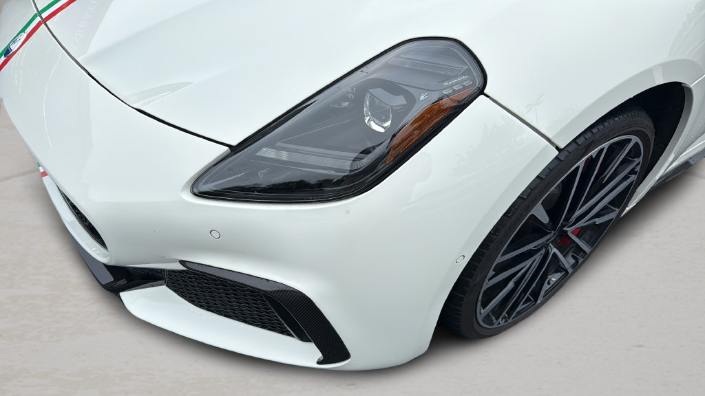 Used 2024 Maserati GranTurismo Trofeo AWD/4WD image 9