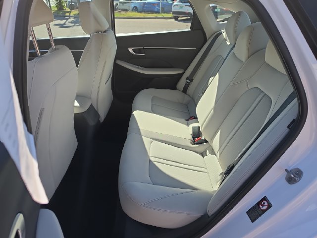 Used 2023 Hyundai Sonata SE FWD image 21