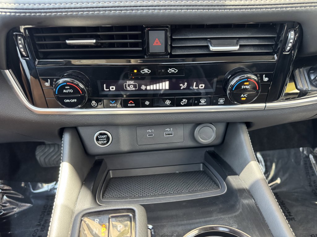 Used 2023 Nissan Rogue SL w/ SL Premium Package image 21