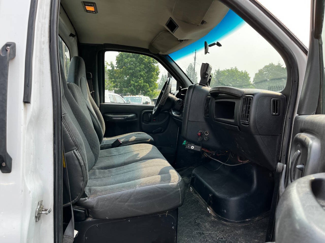 Used 2006 Chevrolet Kodiak C4500 2WD Regular Cab image 15