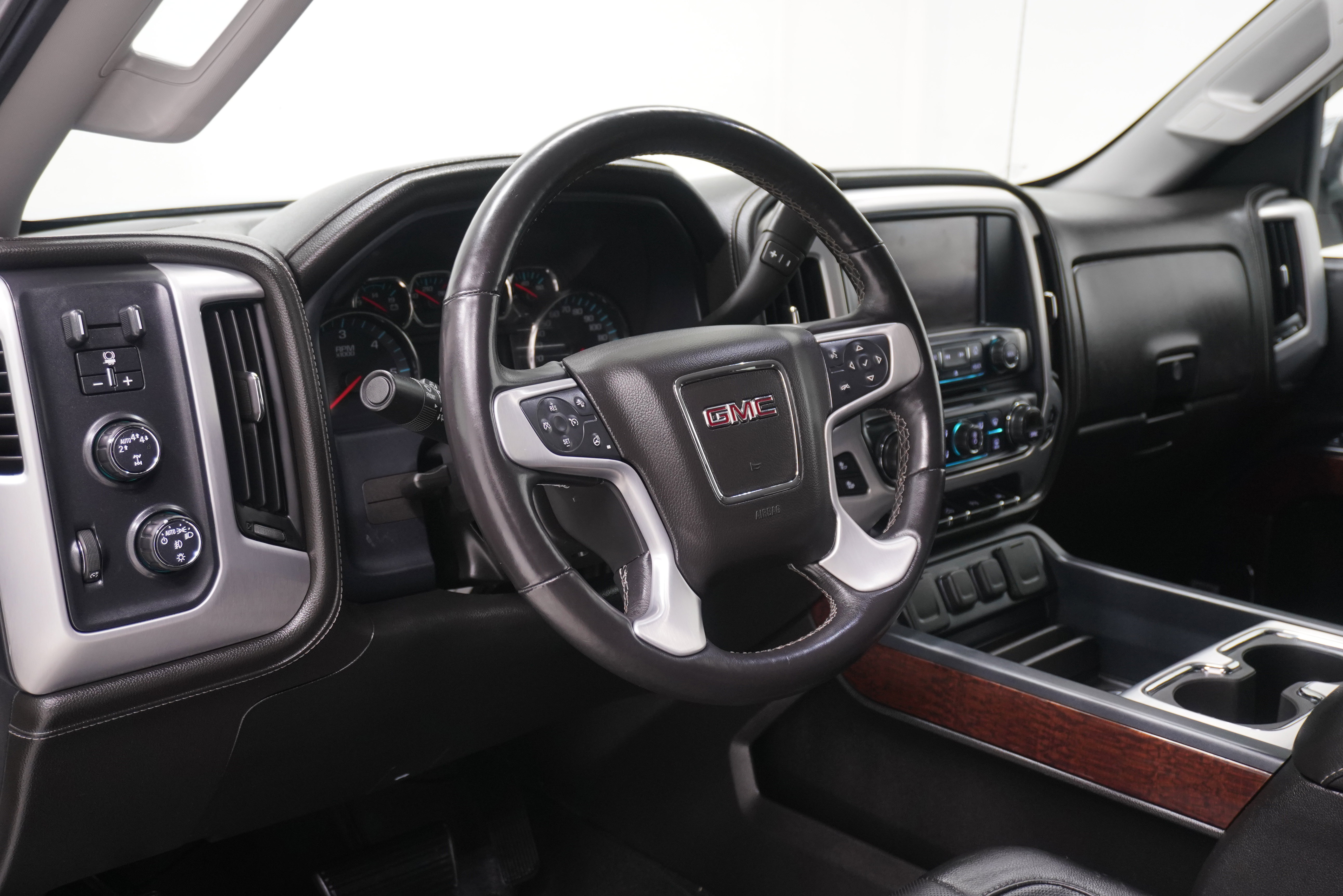 Used 2017 GMC Sierra 1500 SLT AWD/4WD image 9