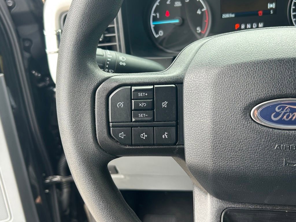 Used 2025 Ford F250 XLT image 38