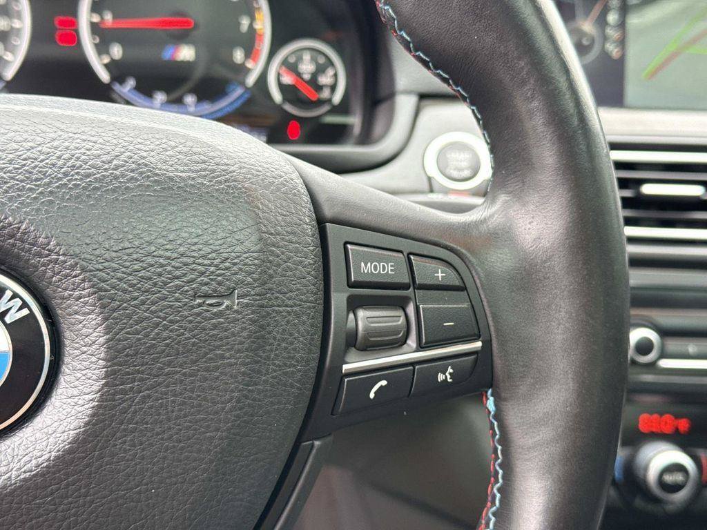 Used 2013 BMW M5 RWD image 22