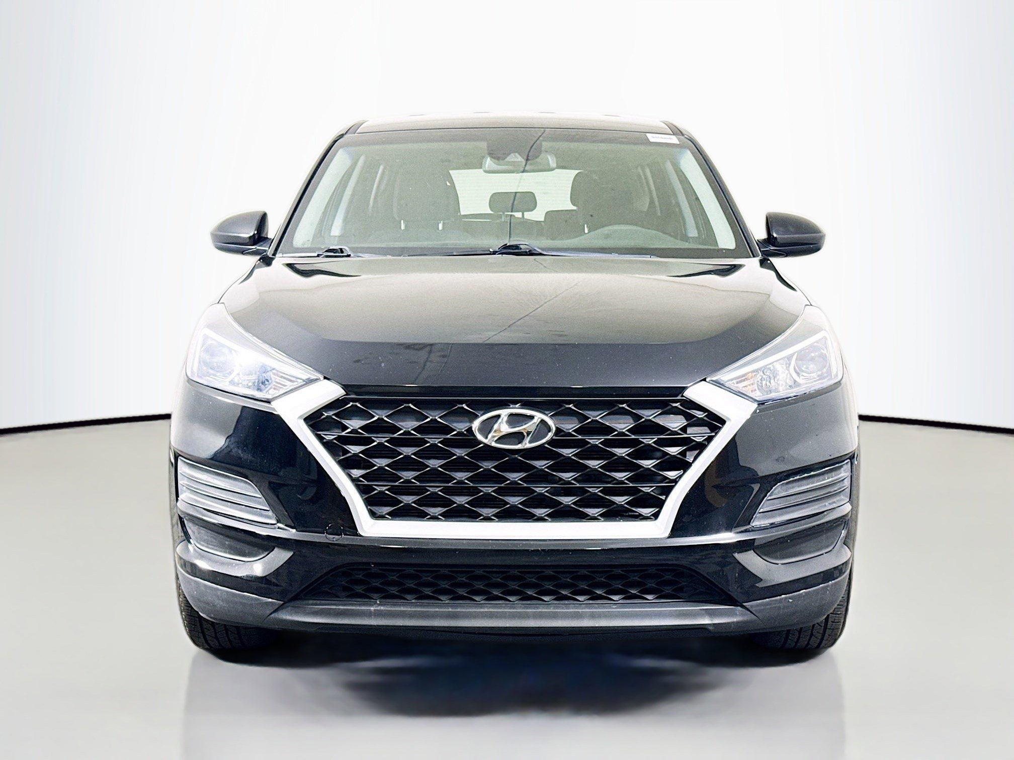 Used 2019 Hyundai Tucson SE image 2