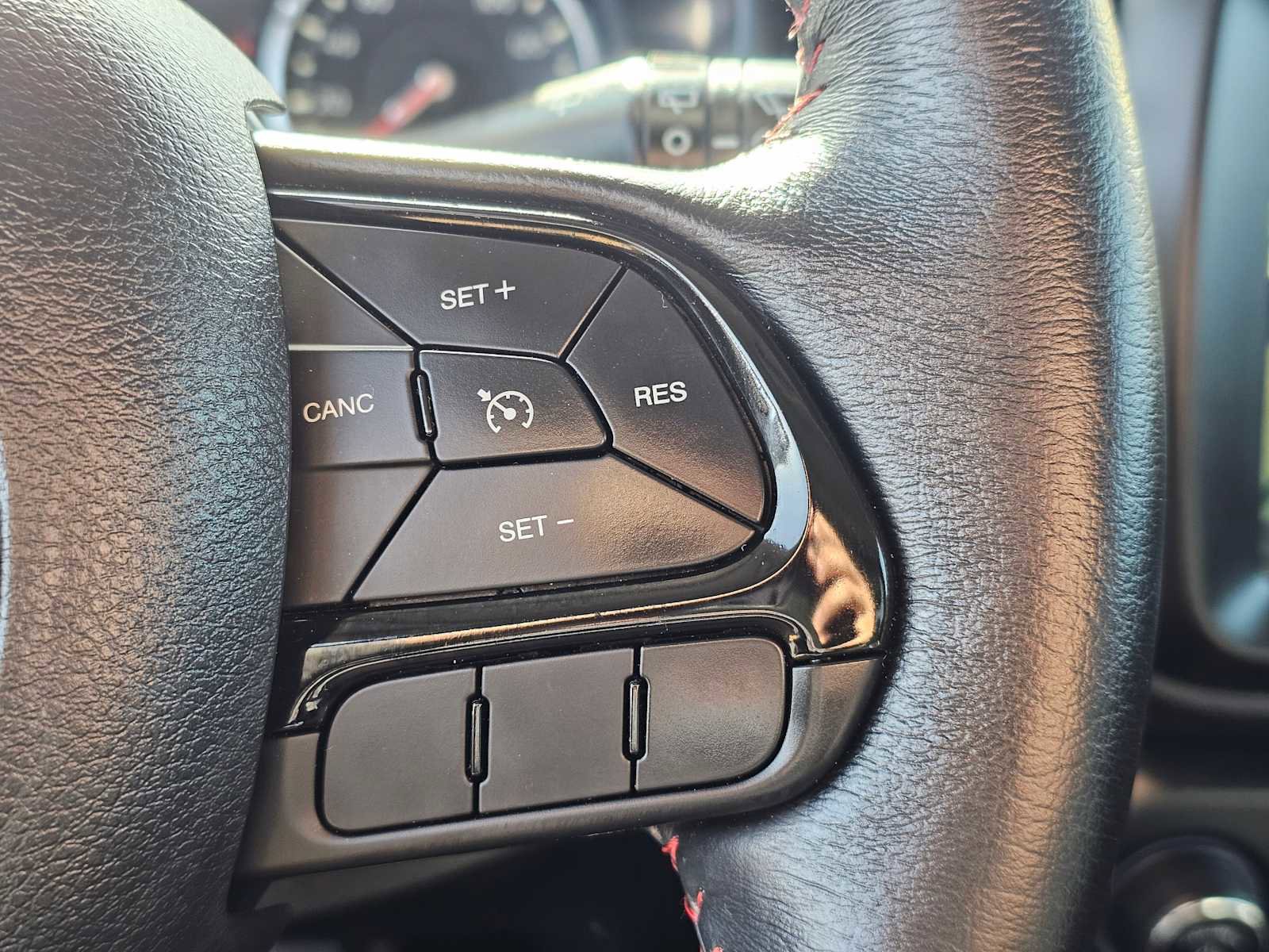 Used 2022 Jeep Renegade Trailhawk AWD/4WD image 29