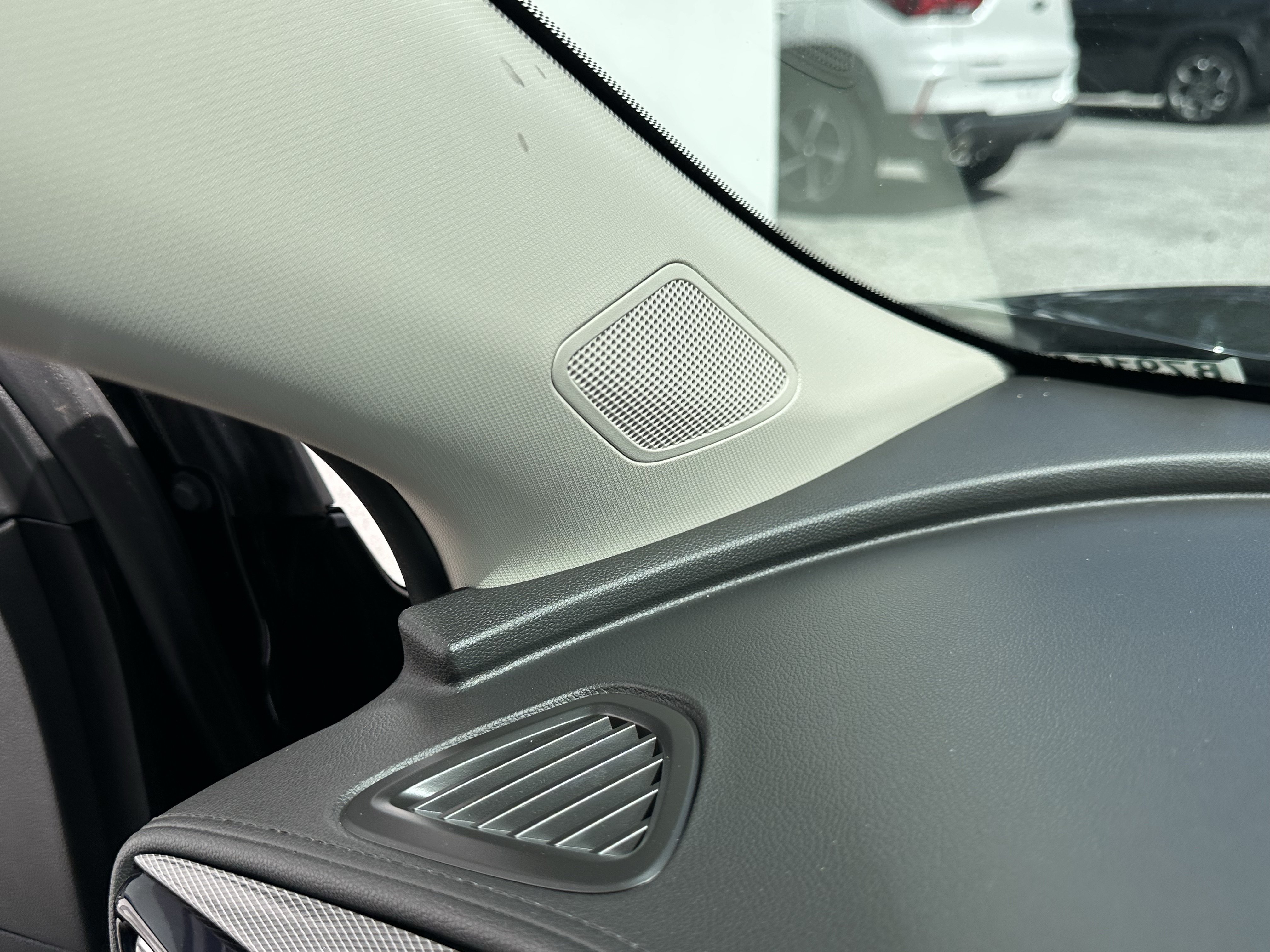 Certified 2023 Buick Encore GX Preferred w/ Cold Weather Comfort Package FWD image 34