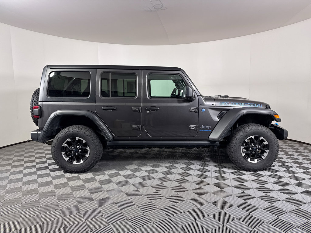 Used 2024 Jeep Wrangler Unlimited Rubicon 4xe image 12