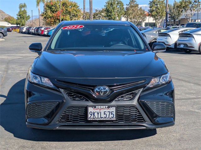 Used 2024 Toyota Camry SE image 2