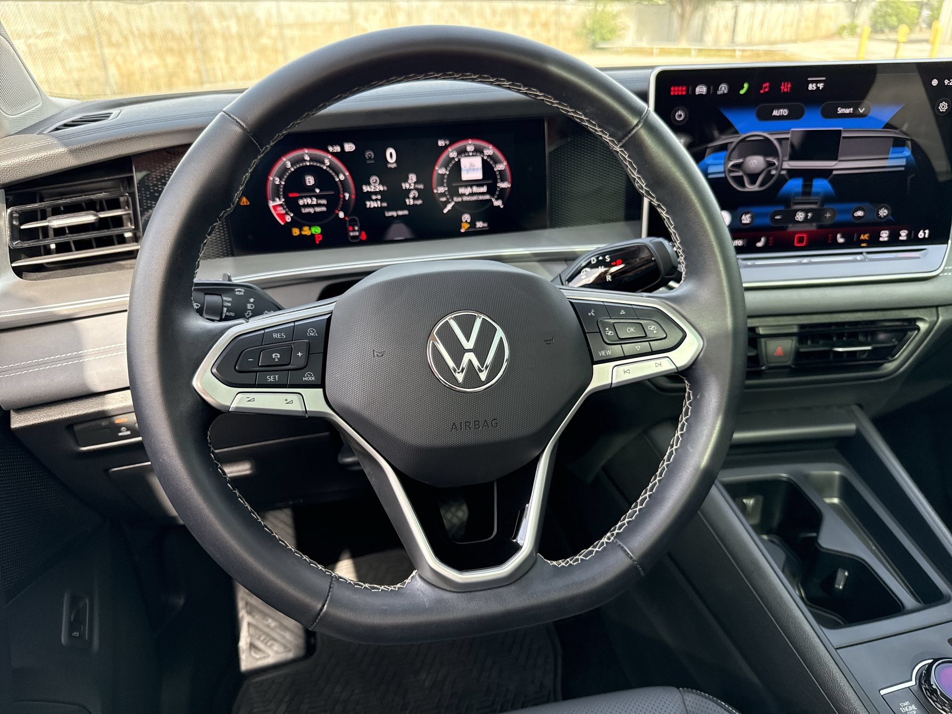 Used 2026 Volkswagen Tiguan SE FWD image 11