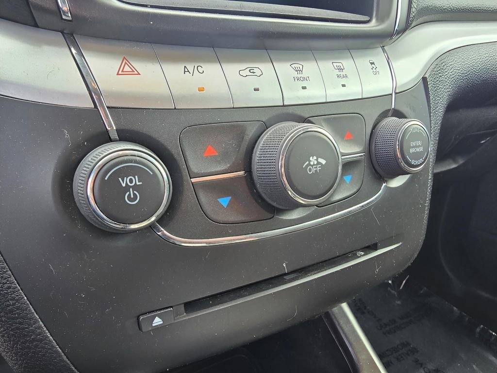 Used 2020 Dodge Journey SE FWD image 20