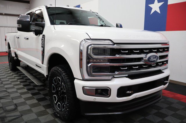 Used 2024 Ford F350 Platinum w/ FX4 Off-Road Package AWD/4WD image 21