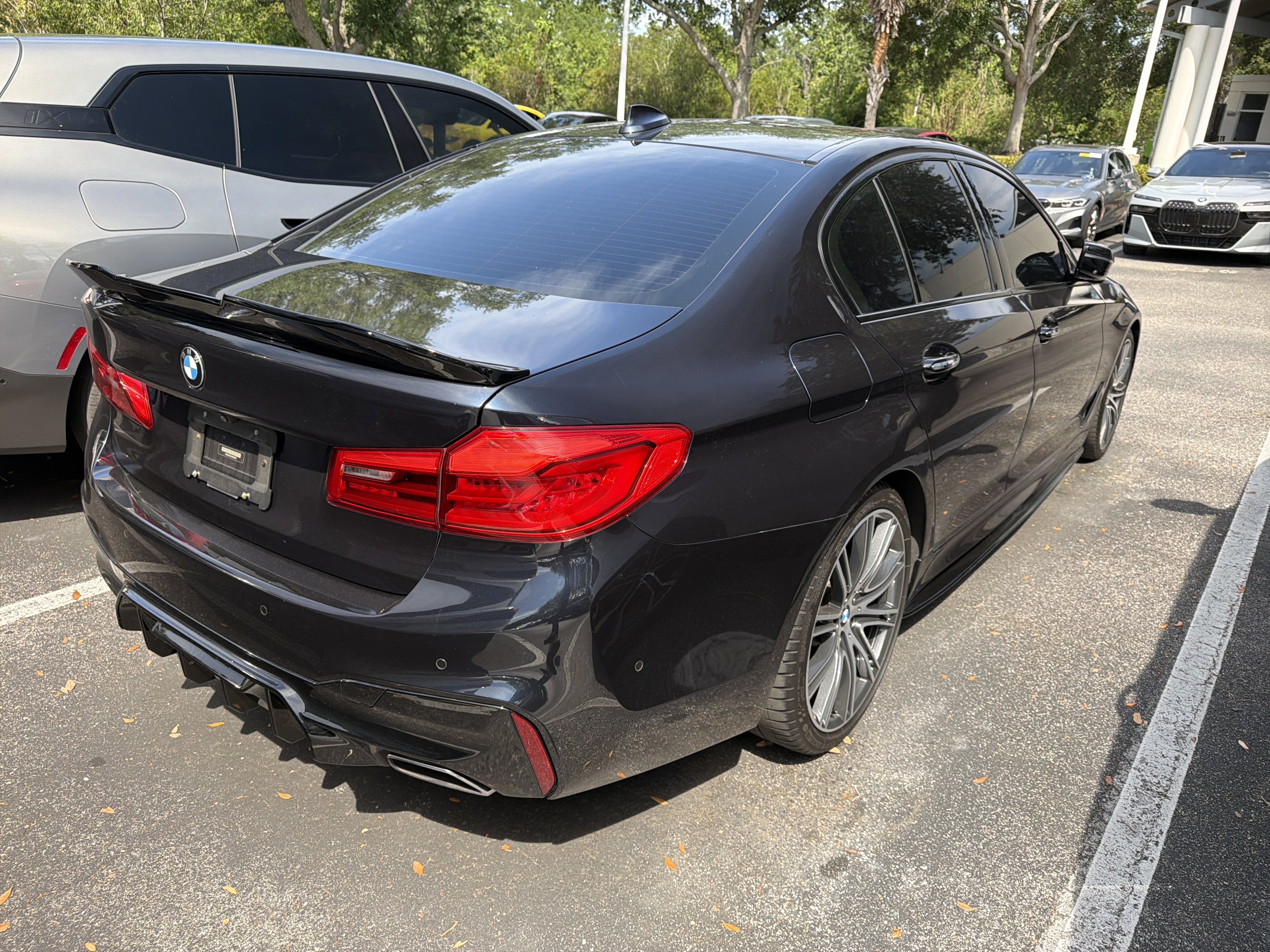 Used 2017 BMW 540i RWD image 2