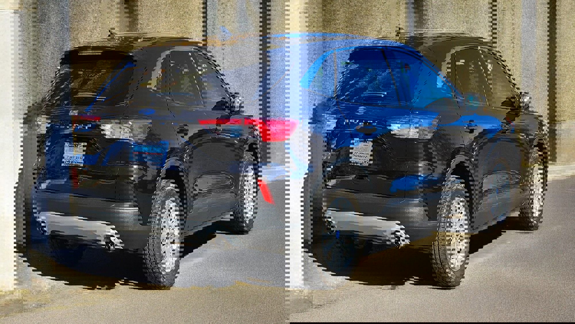 Used 2022 Ford Escape SE image 6