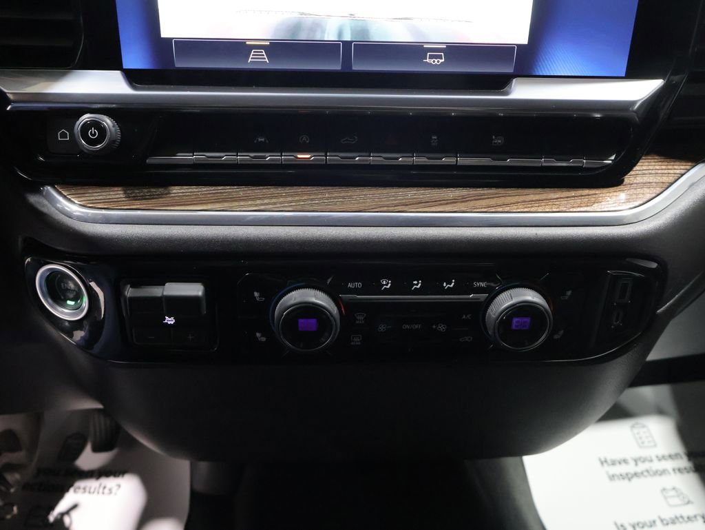 Used 2023 Chevrolet Silverado 1500 LT AWD/4WD image 29