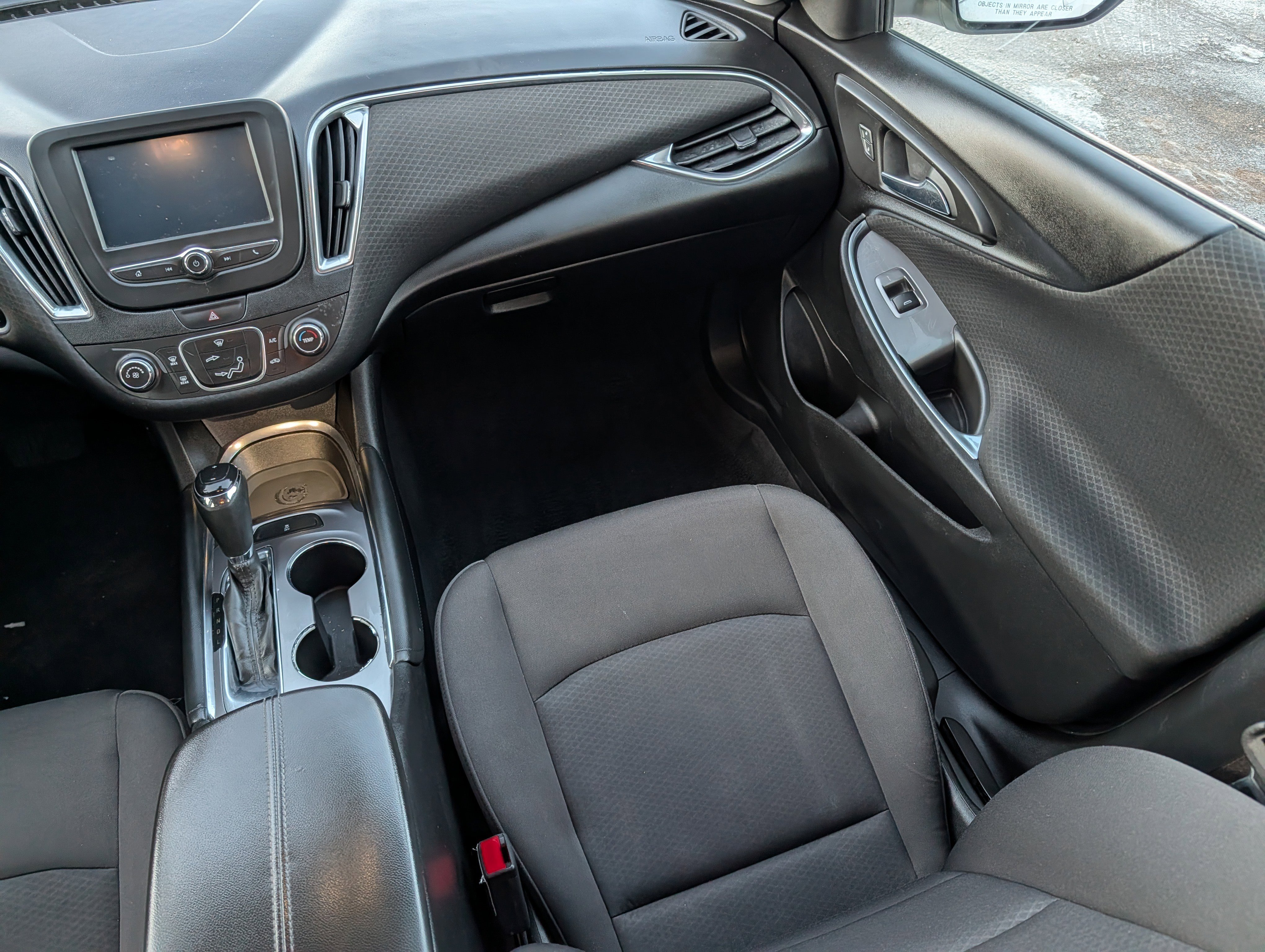 Used 2018 Chevrolet Malibu LT image 11