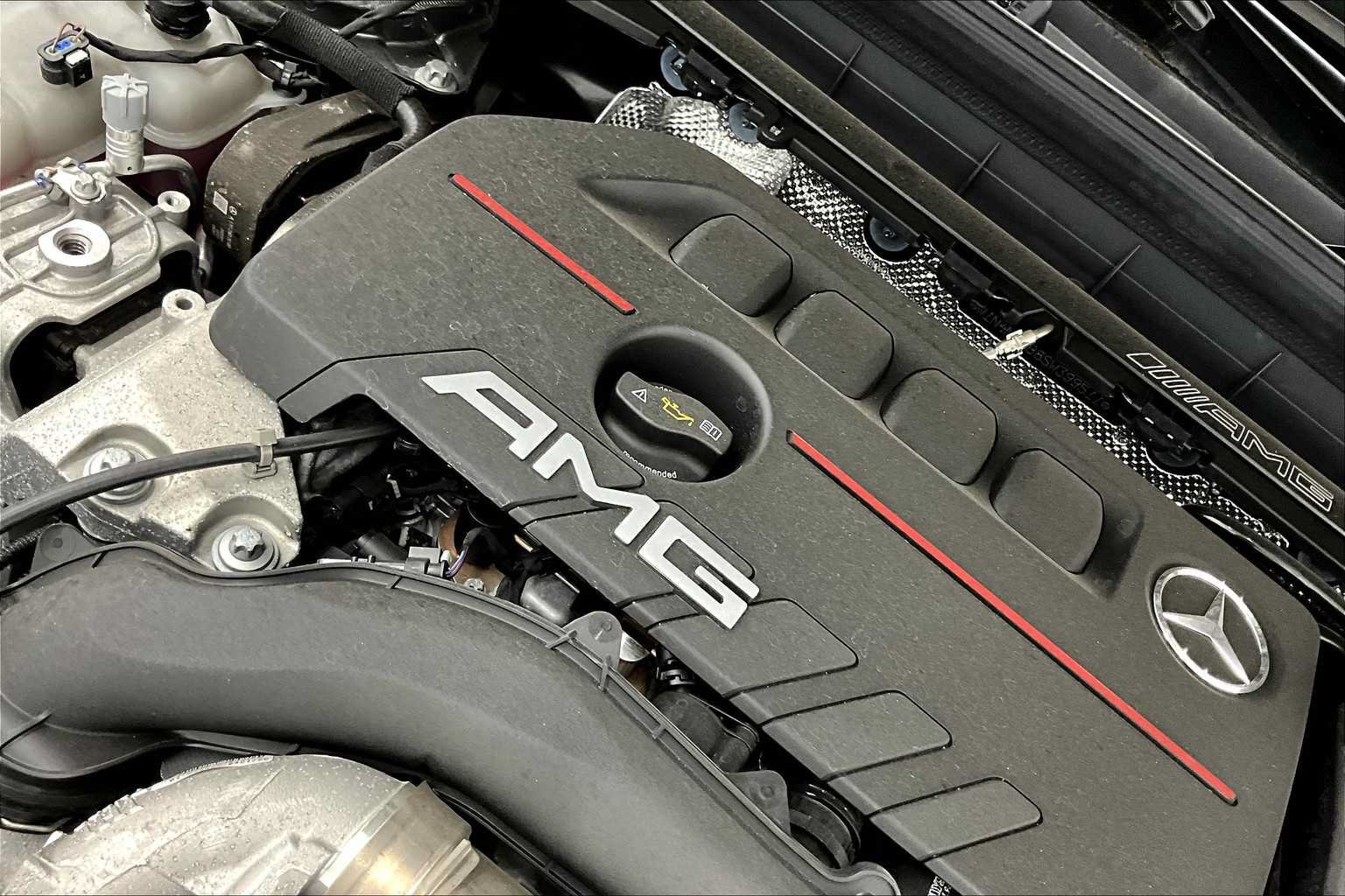 Certified 2025 Mercedes-Benz GLB 35 AMG 4MATIC image 17