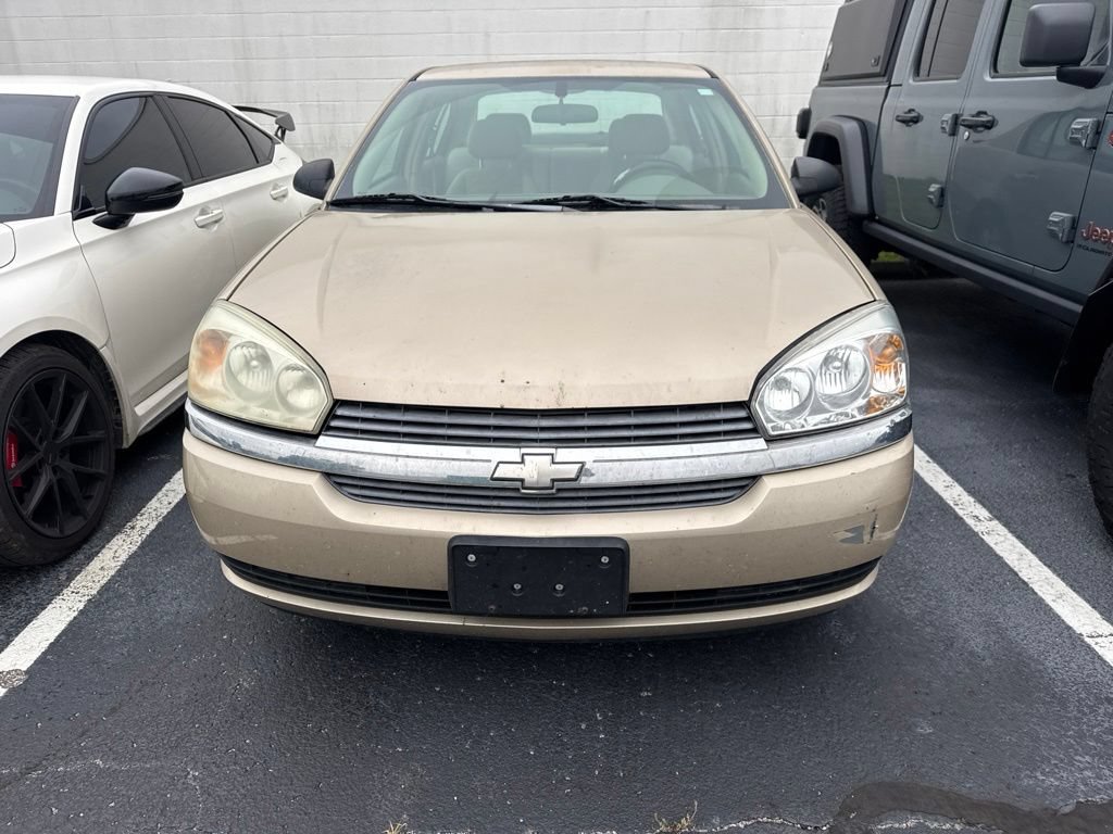 Used 2005 Chevrolet Malibu LS w/ Preferred Equipment Group FWD image 2