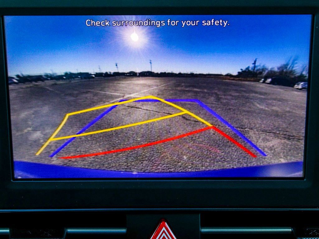 Used 2023 Hyundai Elantra SEL image 19