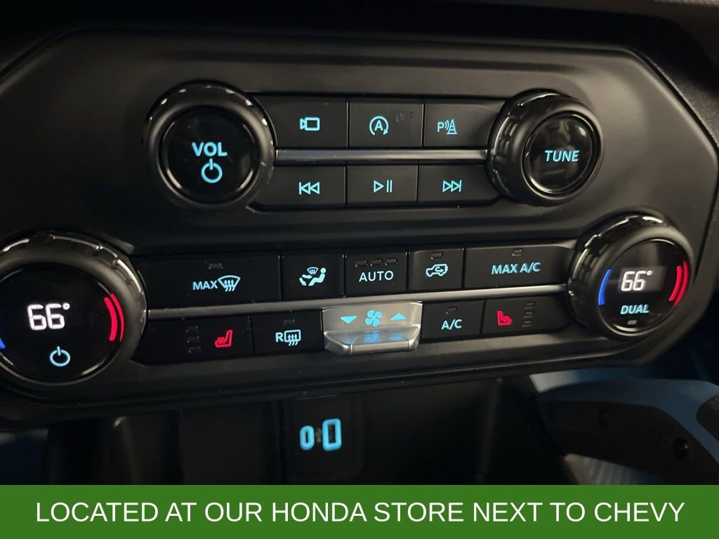 Used 2023 Ford Bronco Wildtrak image 17