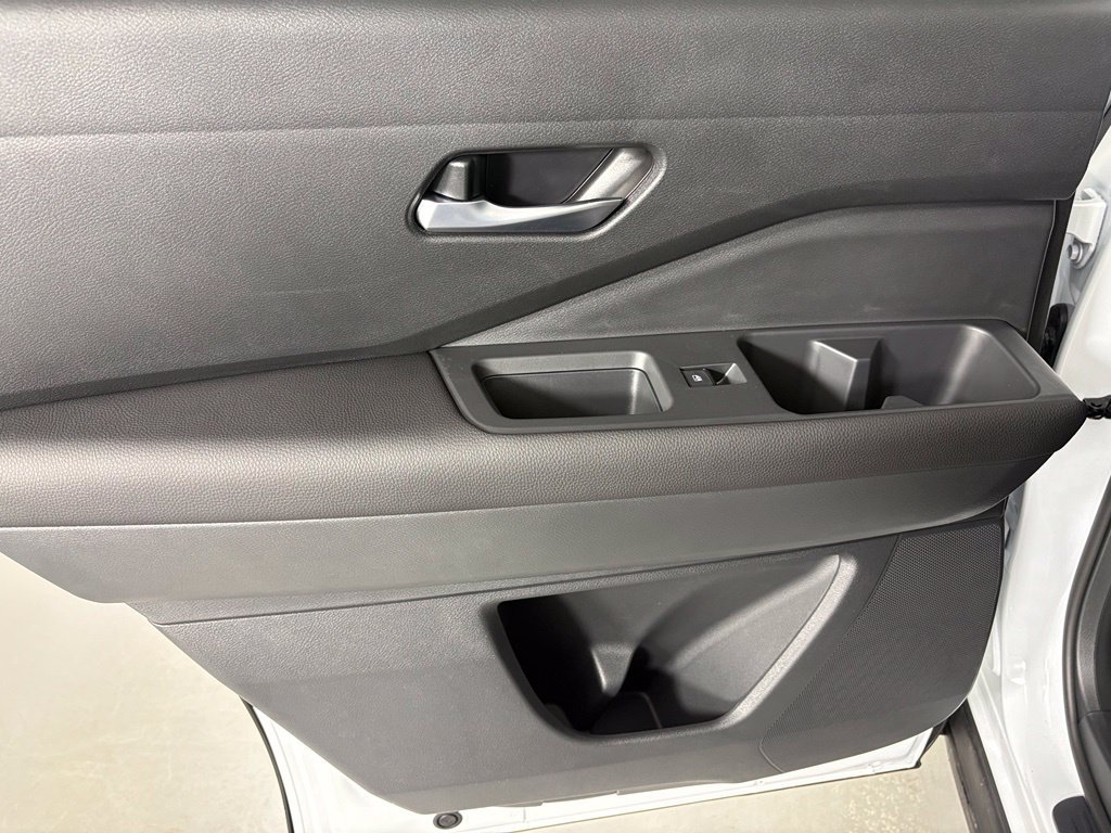 New 2026 Nissan Pathfinder SL FWD image 36
