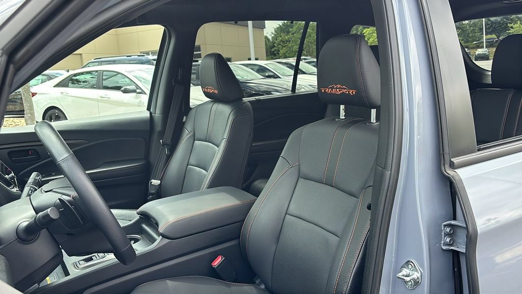 Certified 2025 Honda Passport TrailSport image 10