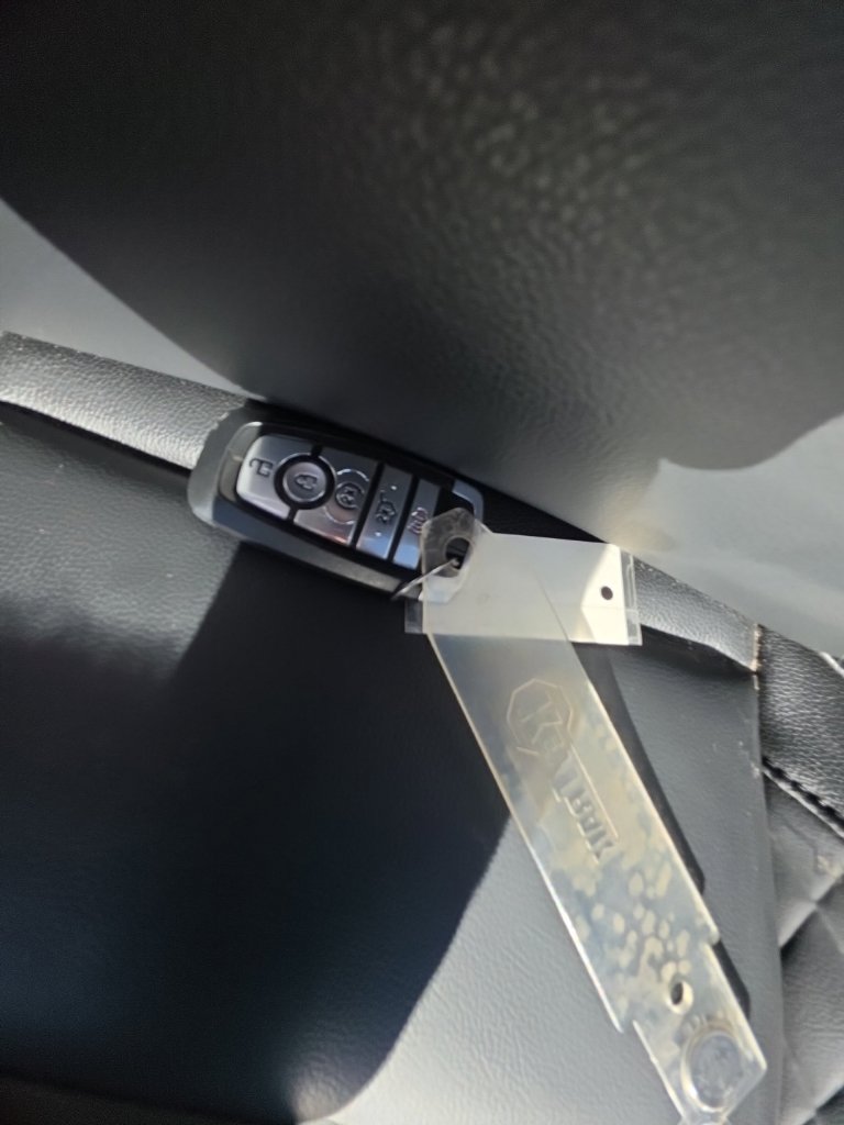 Used 2024 Ford Edge Titanium AWD/4WD image 34