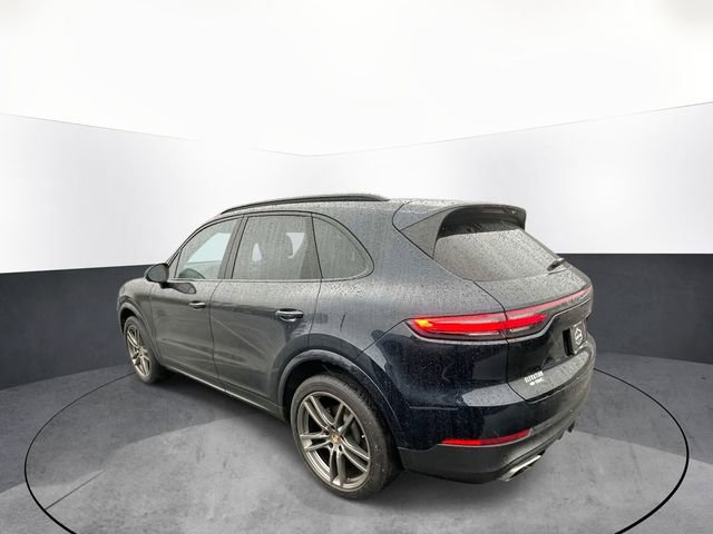 Used 2023 Porsche Cayenne Platinum Edition image 5