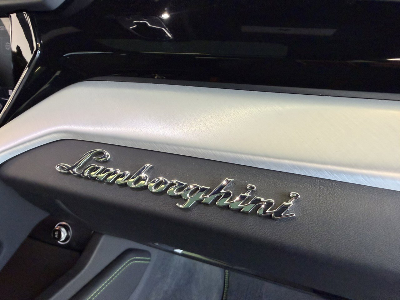 Used 2022 Lamborghini Urus image 59