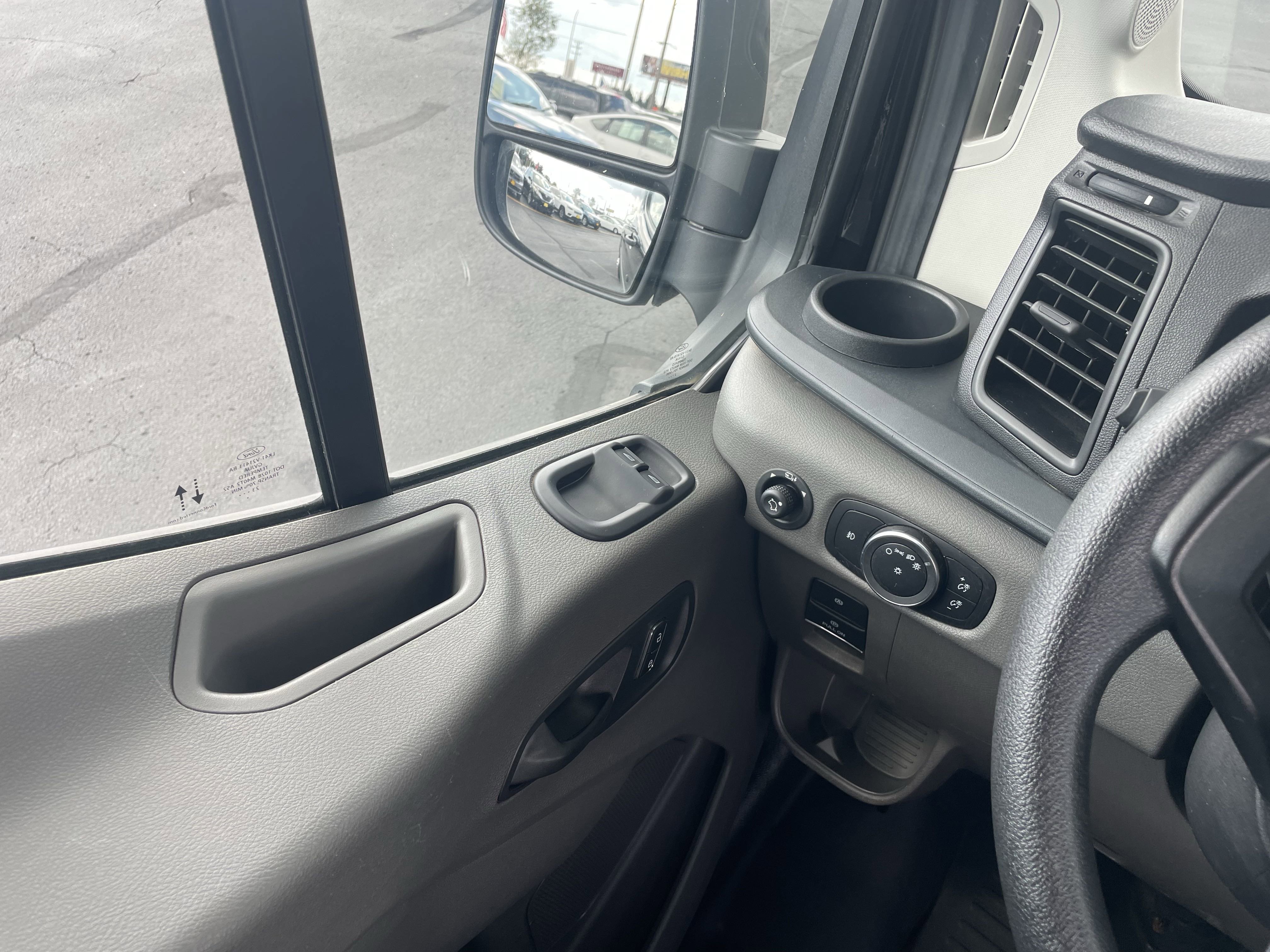 Used 2023 Ford Transit 350 XLT image 15