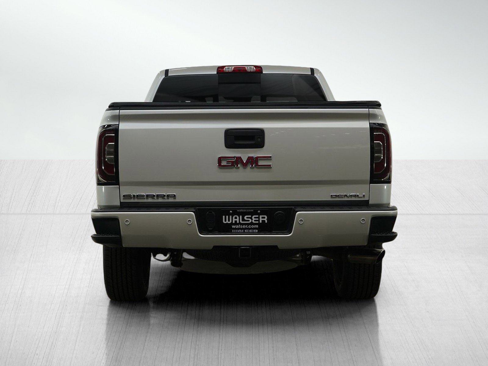 Used 2017 GMC Sierra 1500 Denali w/ Denali Ultimate Package image 4