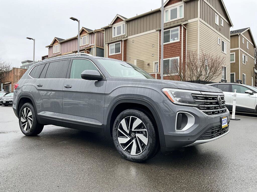 New 2026 Volkswagen Atlas SEL image 2