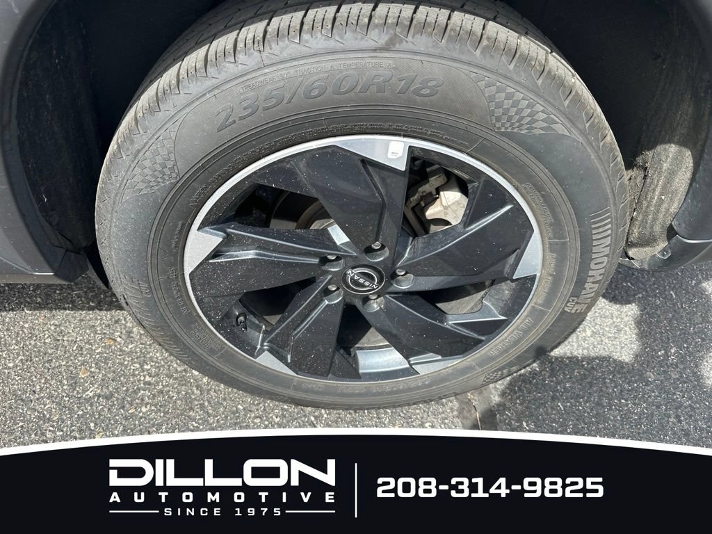 Used 2025 Nissan Rogue SV AWD/4WD image 17