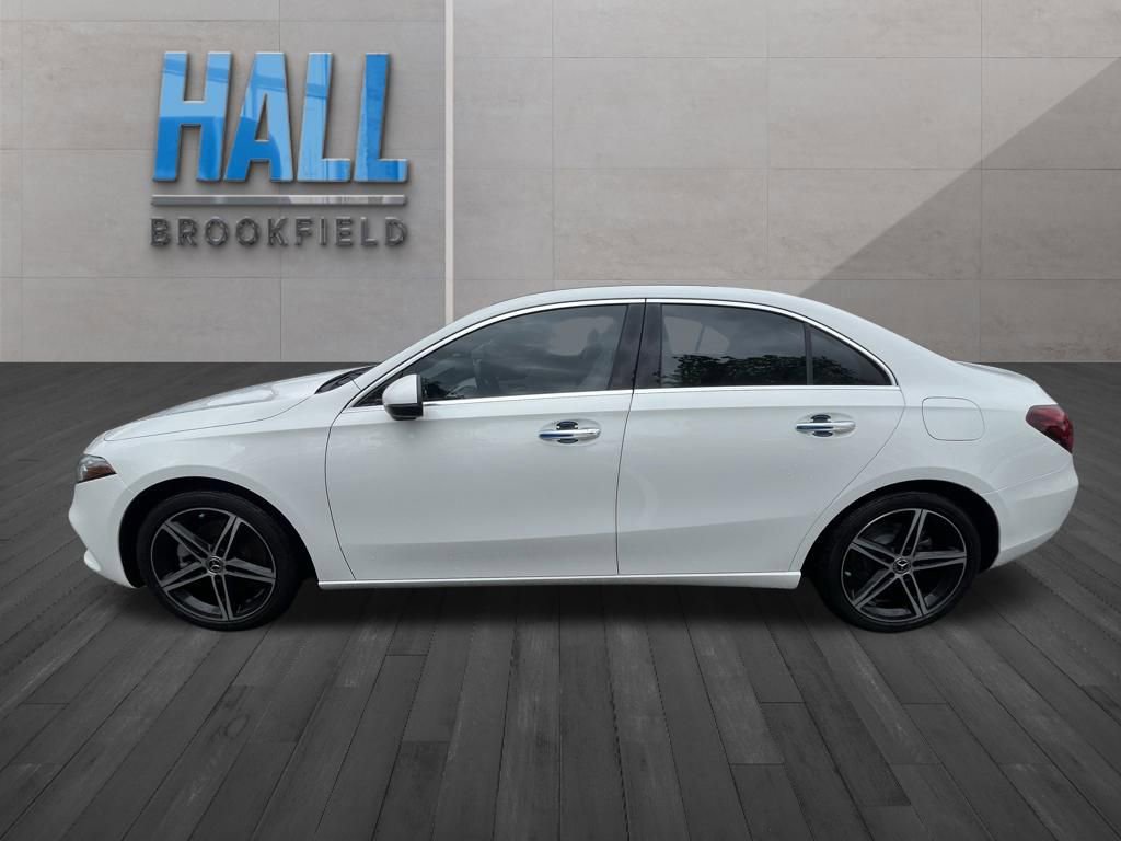 Used 2021 Mercedes-Benz A 220 4MATIC image 2