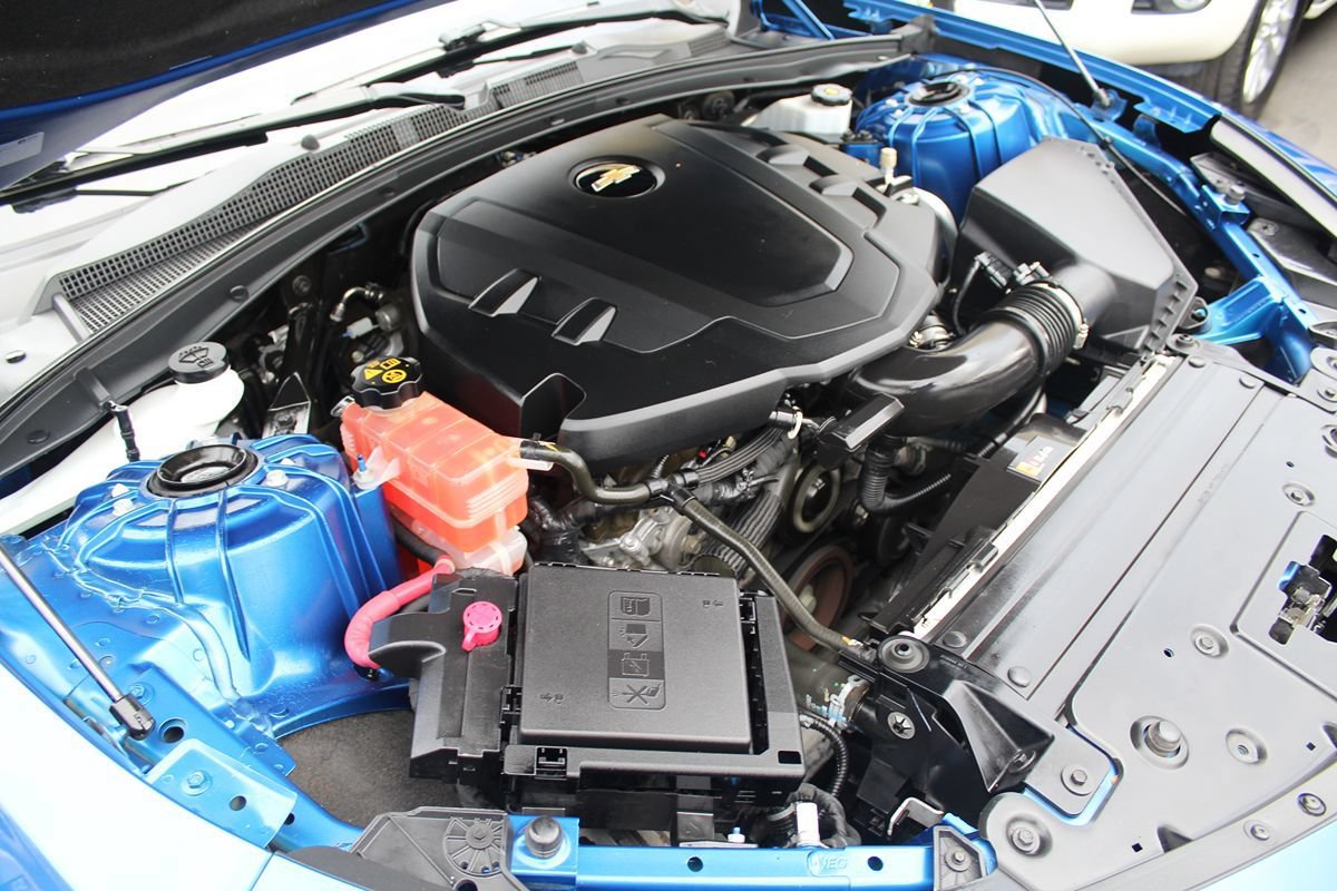 Used 2017 Chevrolet Camaro LT RWD image 33