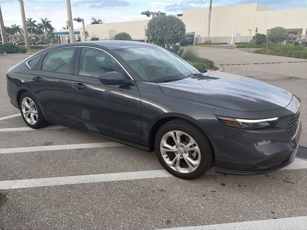 Certified 2025 Honda Accord LX image 7