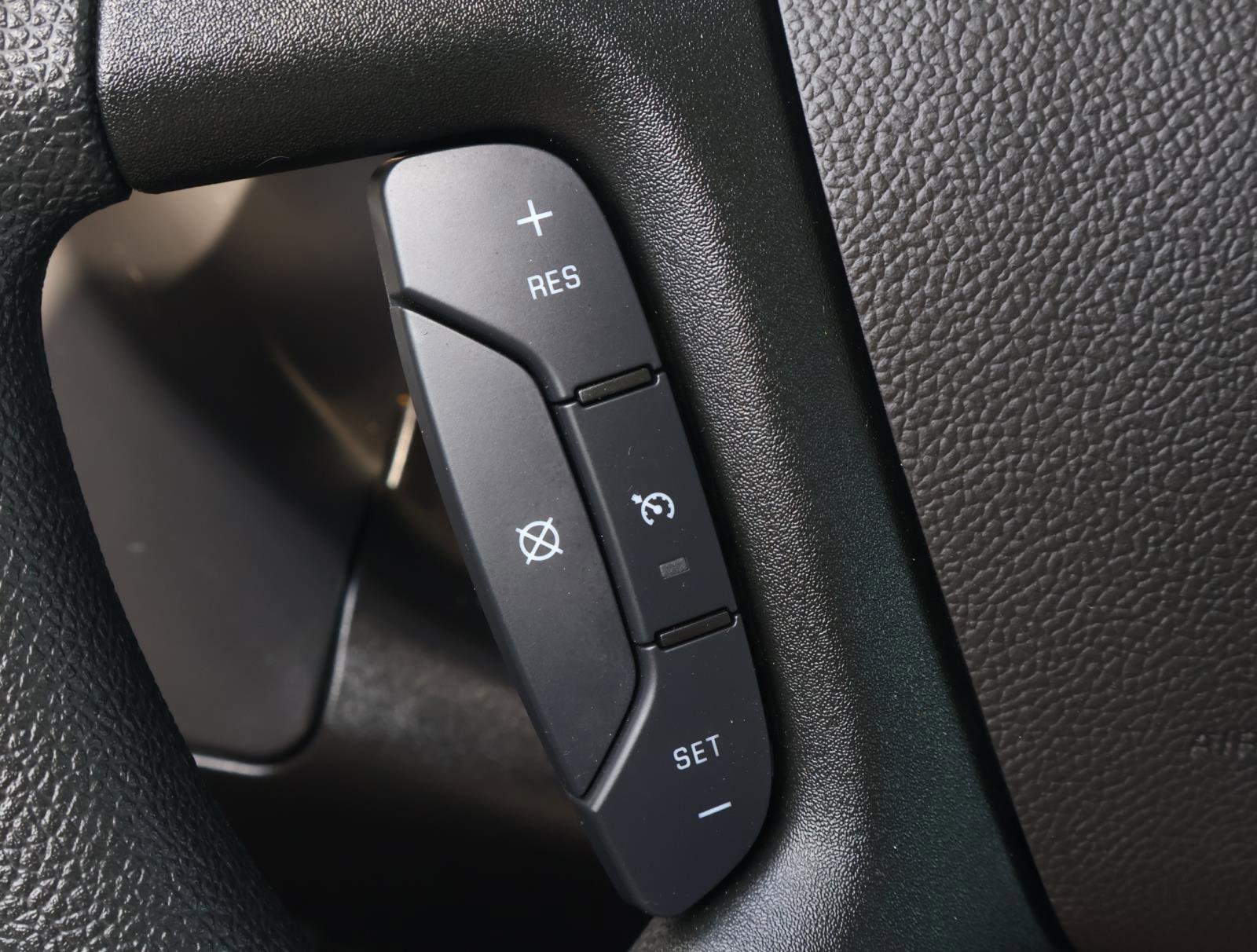 Used 2025 Chevrolet Express 2500 w/ Driver Convenience Package image 17