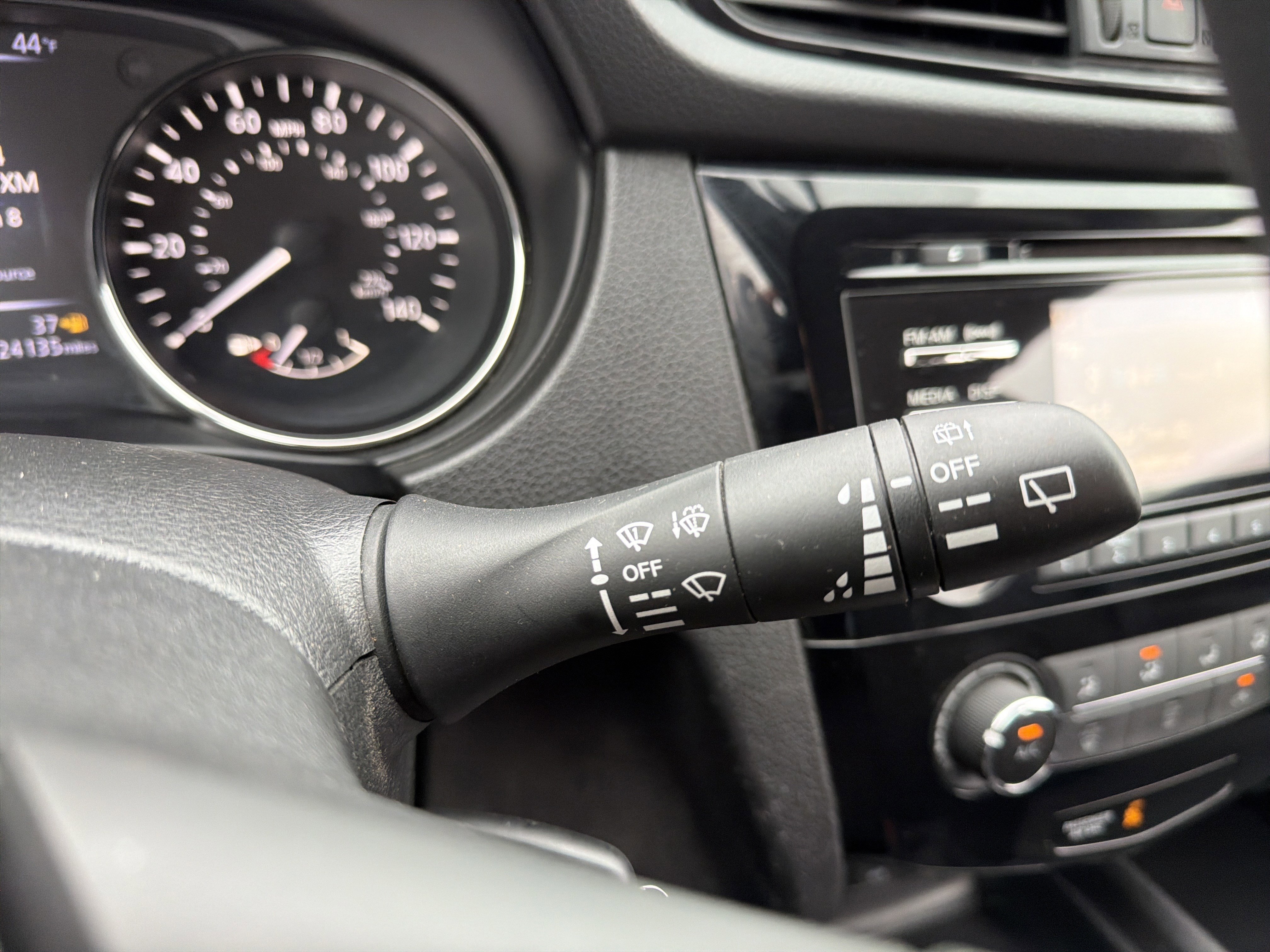 Used 2017 Nissan Rogue Sport S w/ S Appearance Package image 21