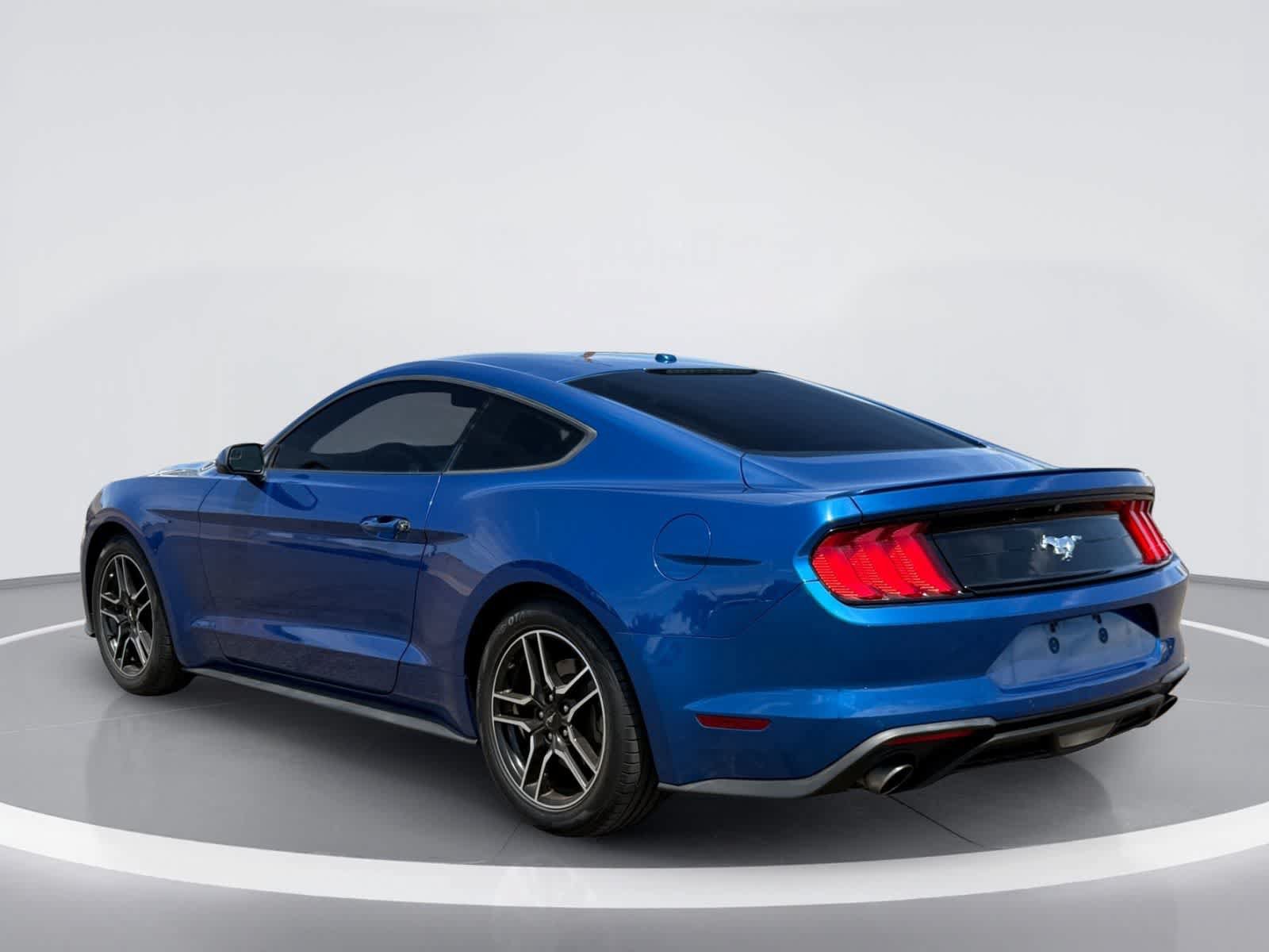 Used 2018 Ford Mustang Coupe w/ Equipment Group 101A RWD image 4
